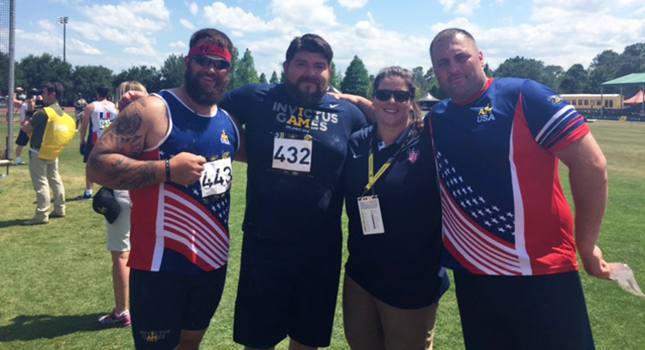 Brittany Hinchcliffe and the discus medalists at the Invictus Games
