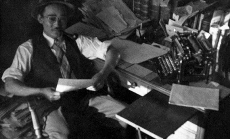 Min Yasui in his office in Chicago