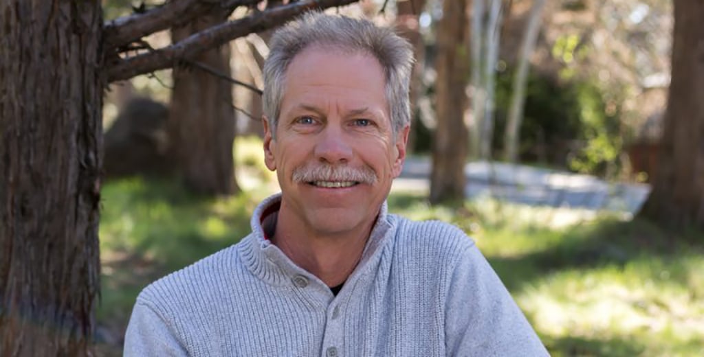 USA Today best selling author and Duck, Dave Edlund