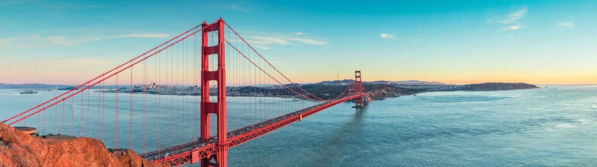 Golden Gate Bridge at sunset