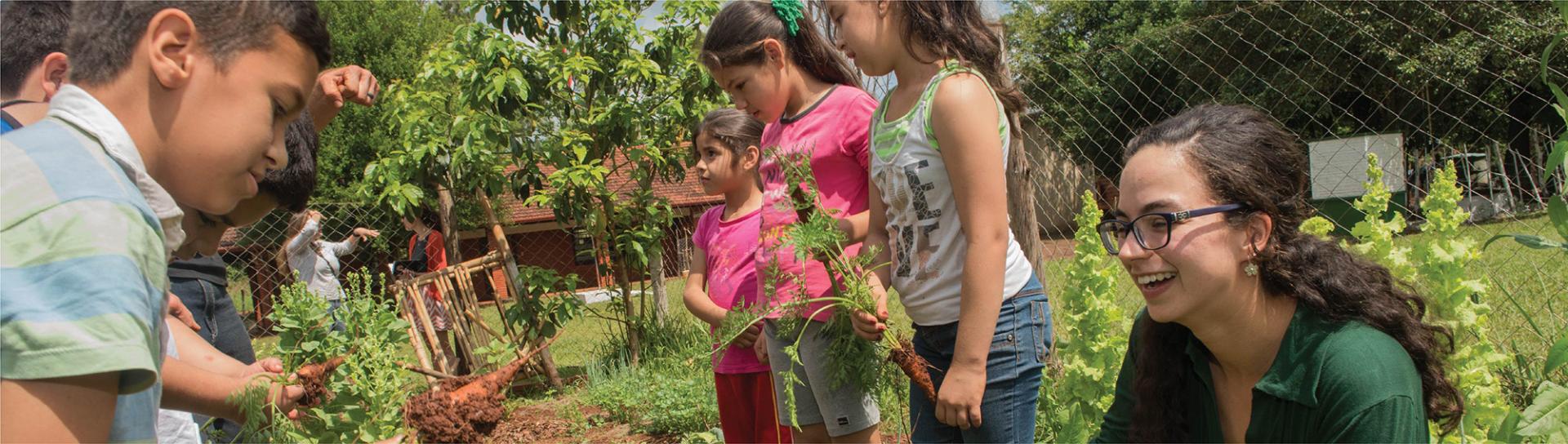peacecorps-webheader2000x560