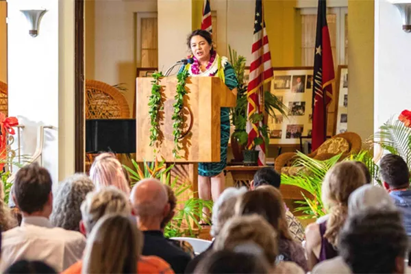 Alumna selected as Hawai?i State Poet Laureate