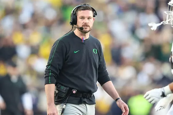 Dan Lanning coaching vs. Michigan