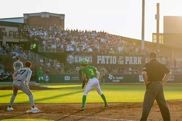 Oregon Baseball celebrates Super Regionals appearance