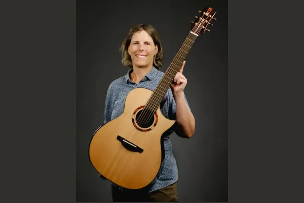 Master Luthiers Make Music in Central Oregon