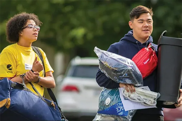 Volunteers needed to help incoming Ducks move in