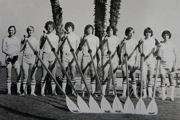 Oregon rowers meet beauty and the beast on Dexter Lake