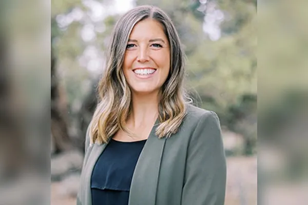 Leveraging the alumni network