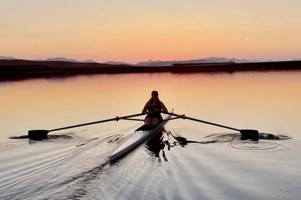 Oregon Rowing gets ready to launch
