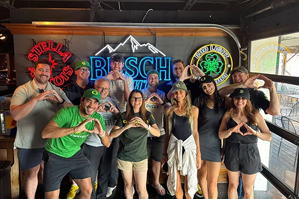 Alumni gather in Nashville for the Music City Ducks watch party