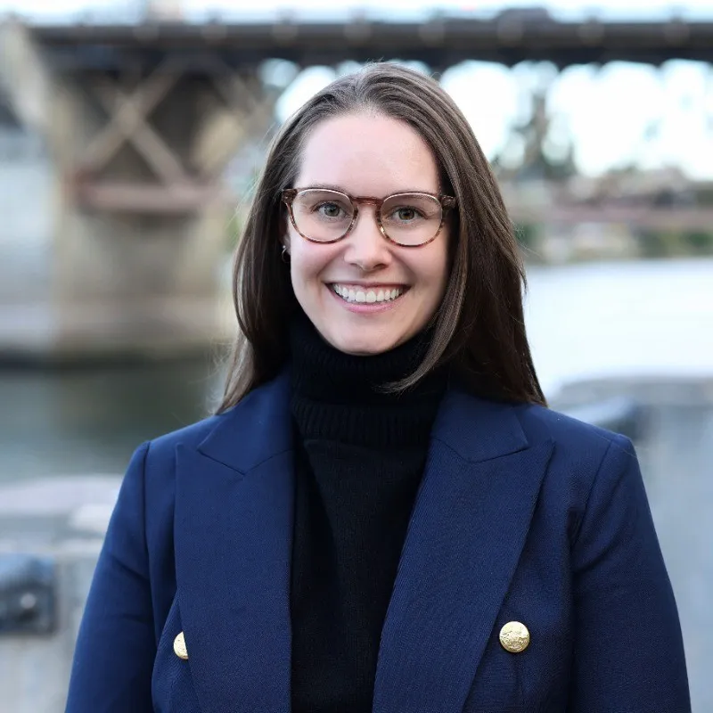 Headshot of Jessi Campbell.