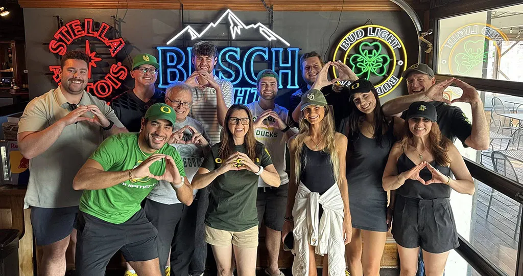Alumni gather in Nashville for the Music City Ducks watch party